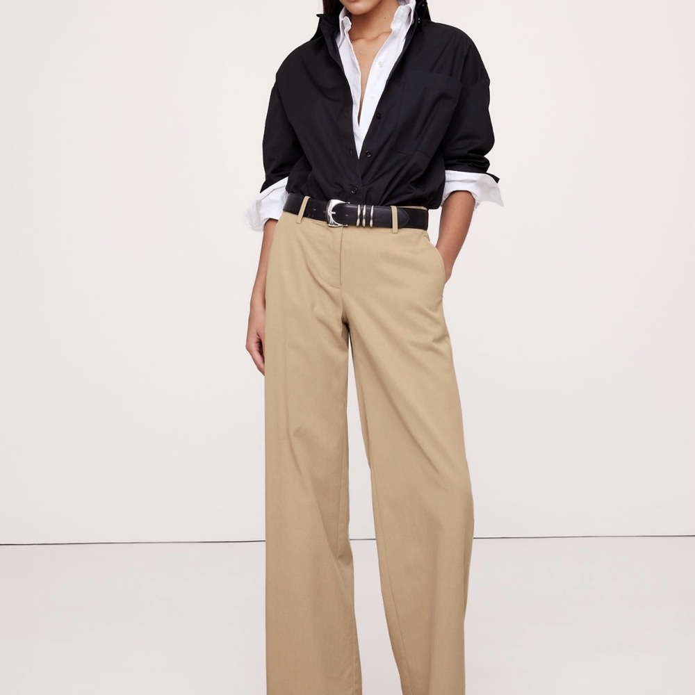 Banana Republic Beige Everyday Wide-Leg Pant small- BEST SELLER